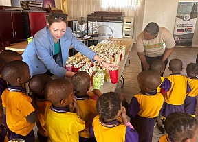 Celebrating National Day of the Russian Flag with a heartwarming charity event